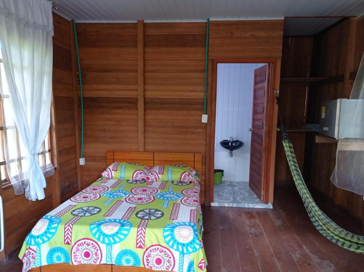 Cabanas Dechi Puerto Nariño エクステリア 写真